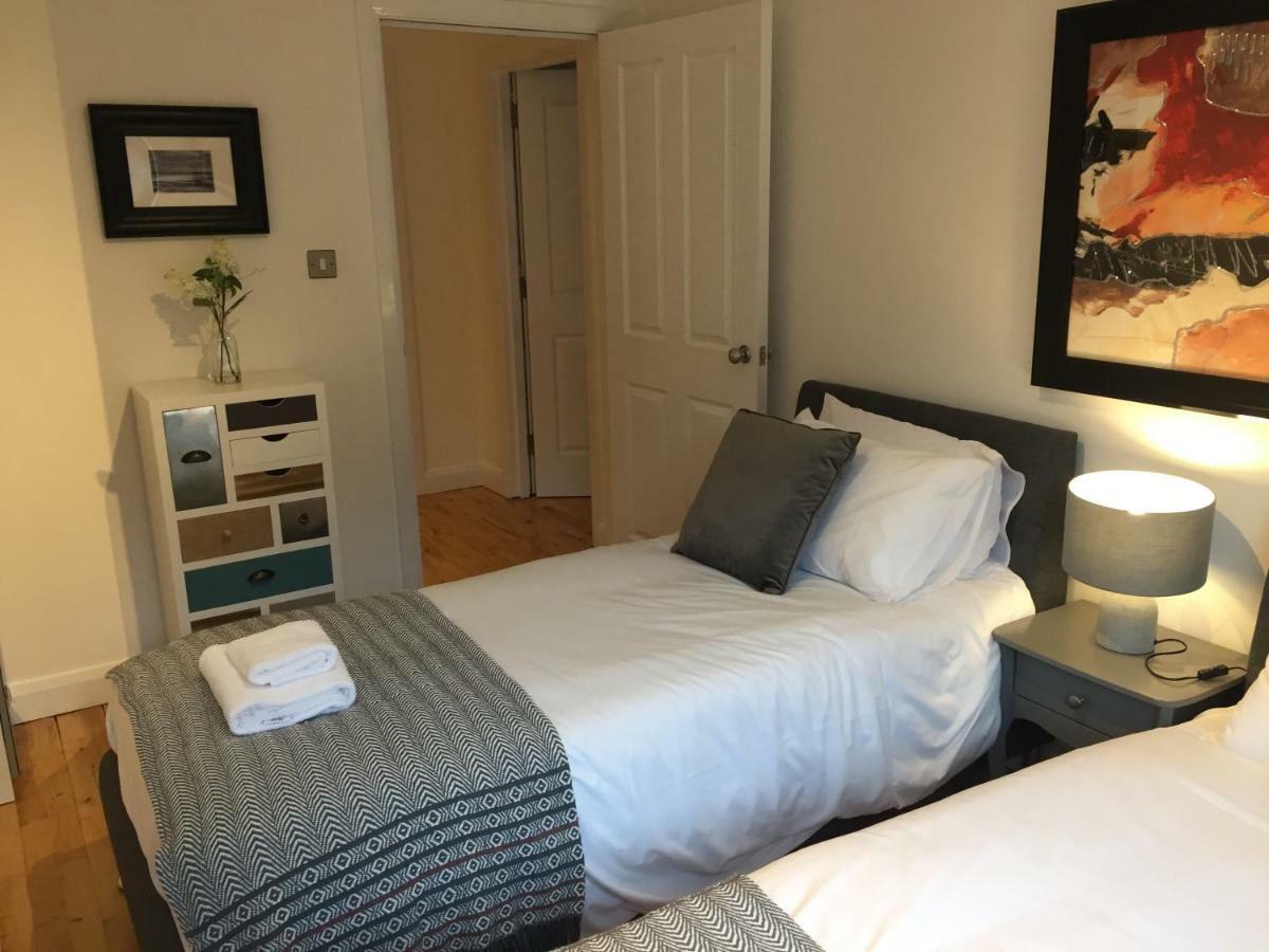 City Centre Belfast Free Parking Экстерьер фото