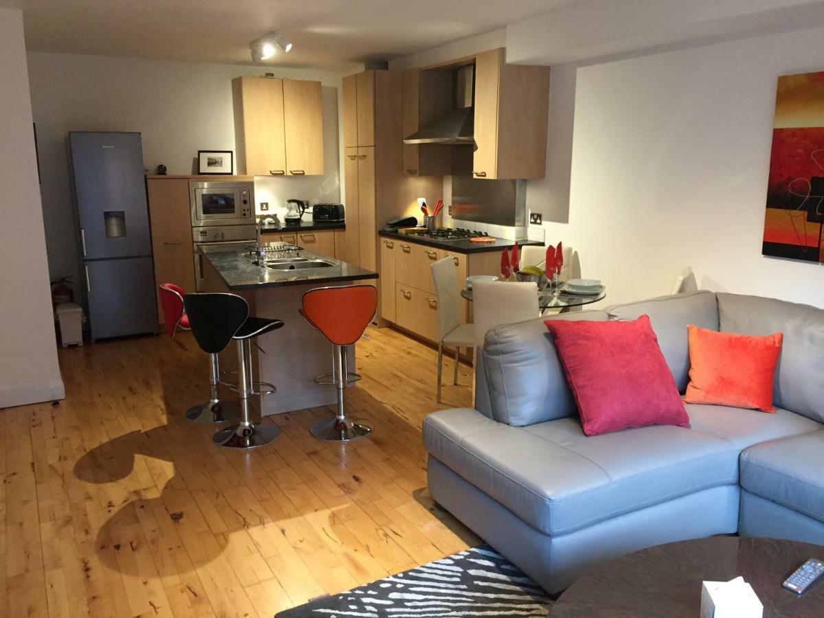 City Centre Belfast Free Parking Экстерьер фото