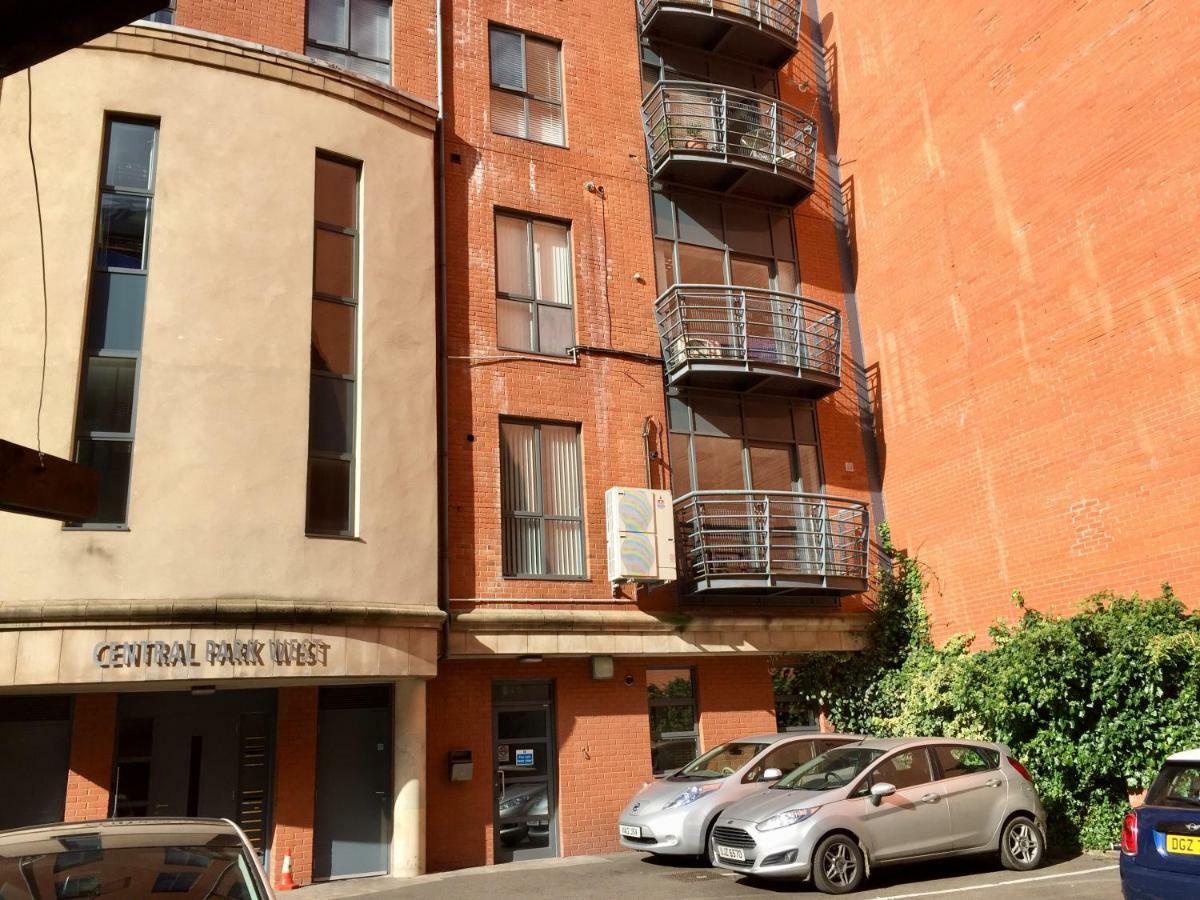 City Centre Belfast Free Parking Экстерьер фото