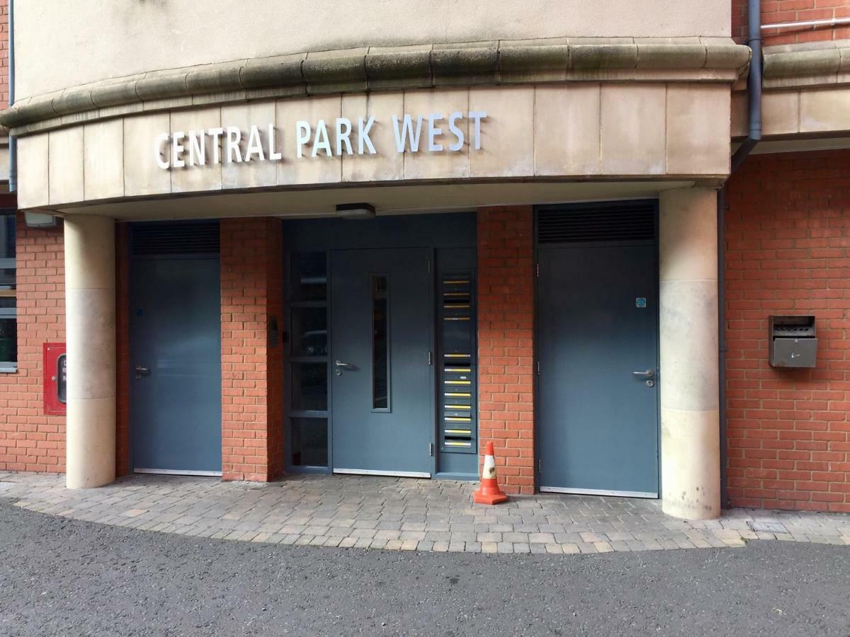 City Centre Belfast Free Parking Экстерьер фото